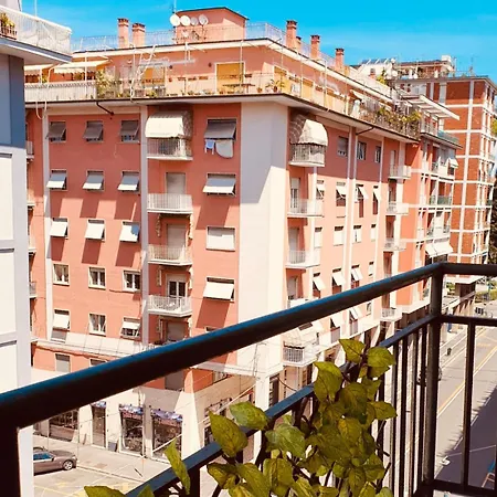 アパート Ariel ラ・スペツィア